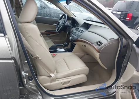 2009 Honda Accord 2.4 Ex-L from USA, damaged, VIN 1HGCP26879A063185